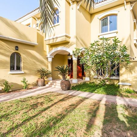 Chic 4Br Villa With Assistant Room And Private Pool On Palm Jumeirah By Deluxe Holiday Homes 두바이 외부 사진